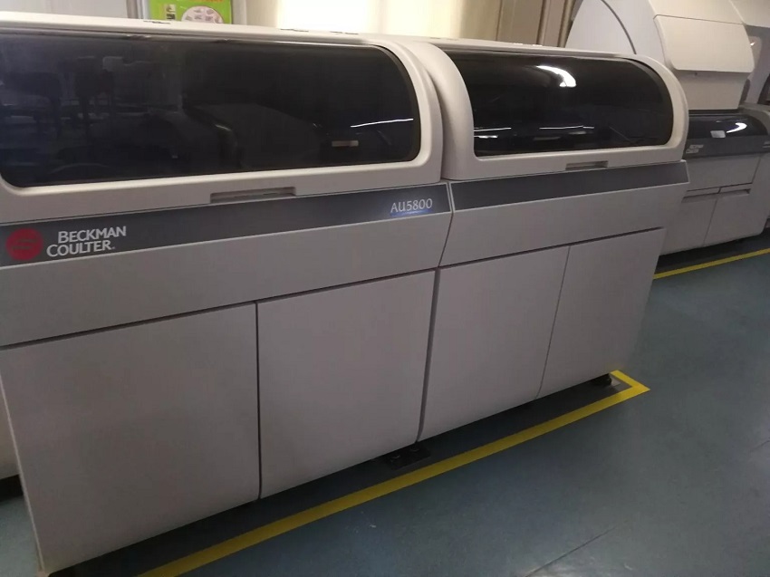 水思源檢驗(yàn)科純水設(shè)備