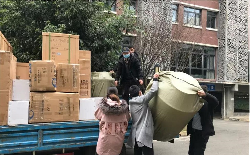 2020，我們用藍(lán)治愈了難!2021，想讓世界多一點(diǎn)水思源藍(lán)