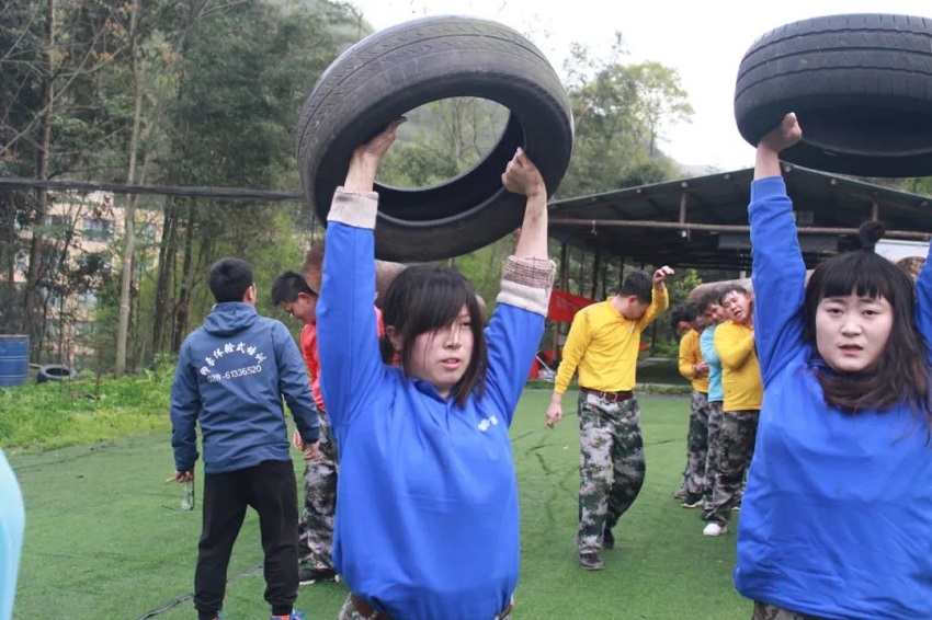 水思源——熔煉團(tuán)隊(duì)、拓展未來(lái)！