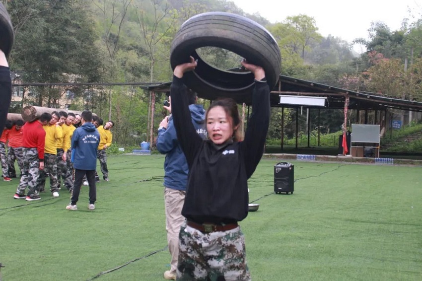 水思源——熔煉團(tuán)隊(duì)、拓展未來(lái)！