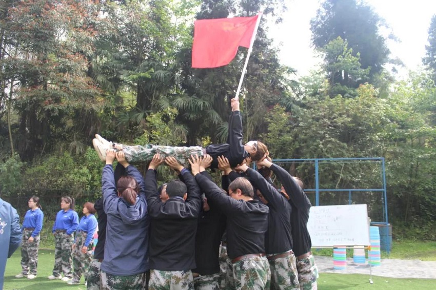 水思源——熔煉團(tuán)隊(duì)、拓展未來(lái)！