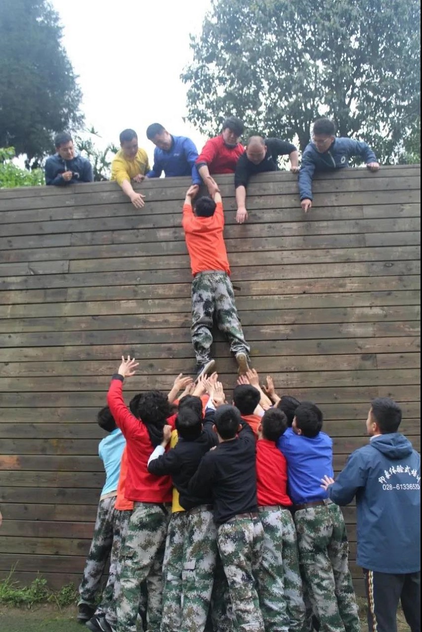 水思源——熔煉團(tuán)隊(duì)、拓展未來(lái)！