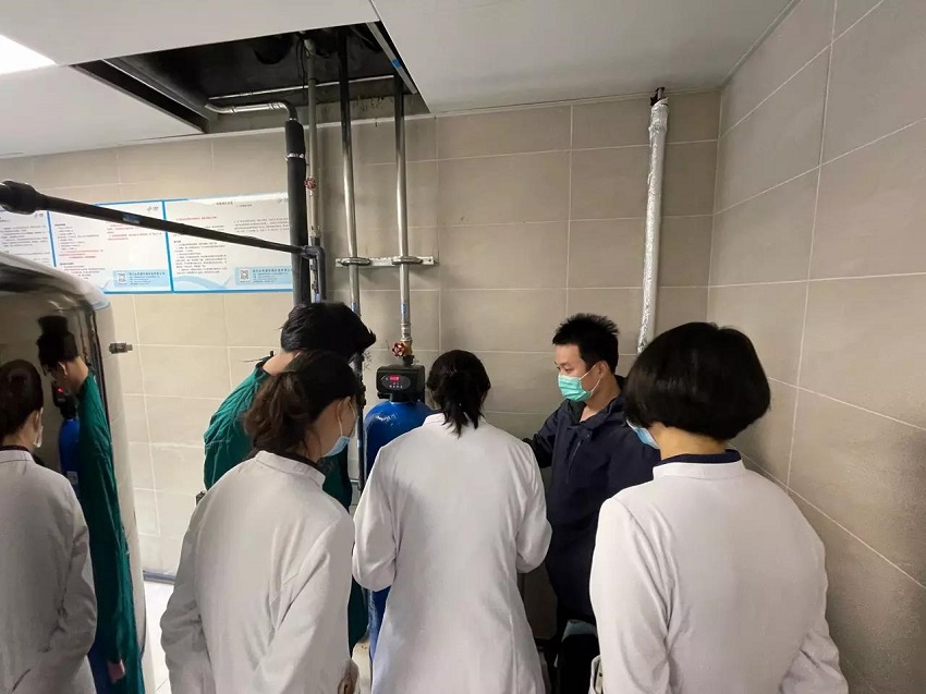 內(nèi)鏡室純水機(jī) 內(nèi)鏡室純水機(jī)